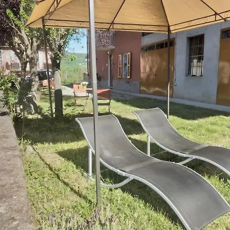 La Casa Rossa -Dimora Di Campagna Villa Montechiaro D'acqui Exterior photo